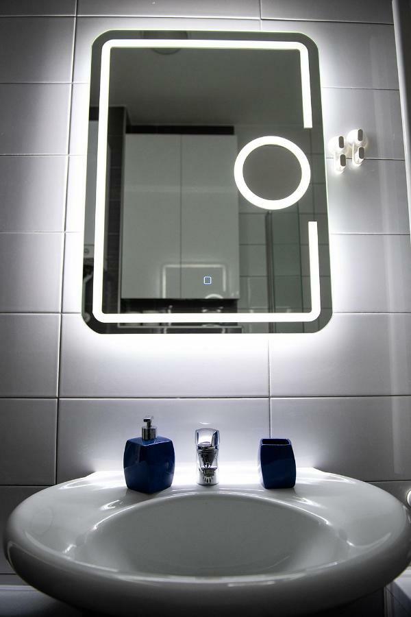 Flexible Selfcheckins 7 - Zagreb - Garage - Electric Vehicle Ccharger - Loggia - New - Luxury - Apartments Repinc 7 Екстериор снимка