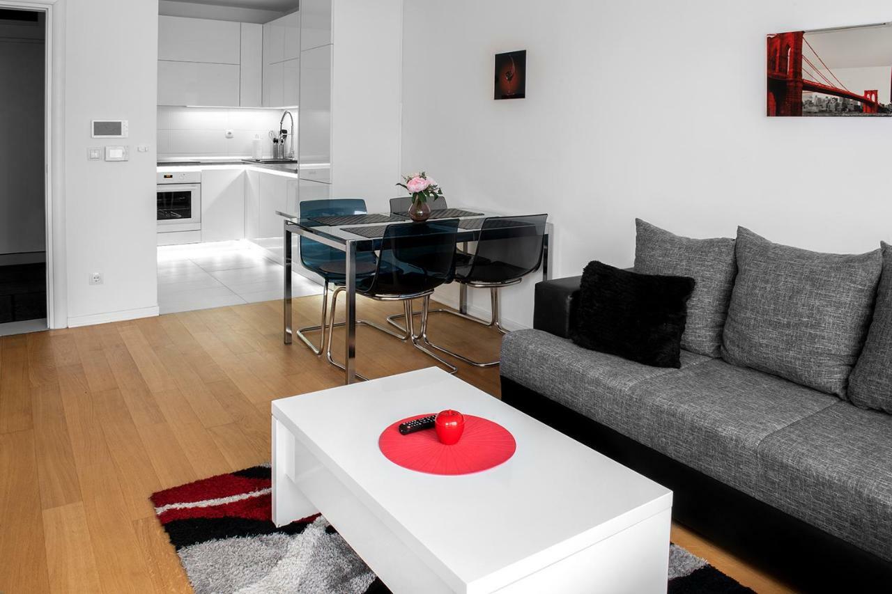 Flexible Selfcheckins 7 - Zagreb - Garage - Electric Vehicle Ccharger - Loggia - New - Luxury - Apartments Repinc 7 Екстериор снимка